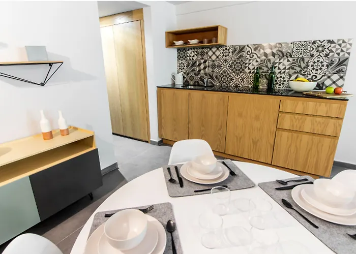 Niu Modern & Centric Lofts